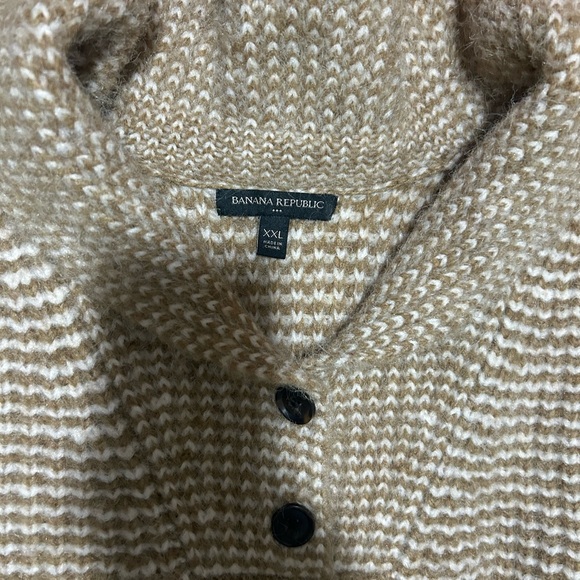 Banana Republic Fuzzy Shawl Collar Sweater Beige Camel Wide Collar XXL - Picture 6 of 9